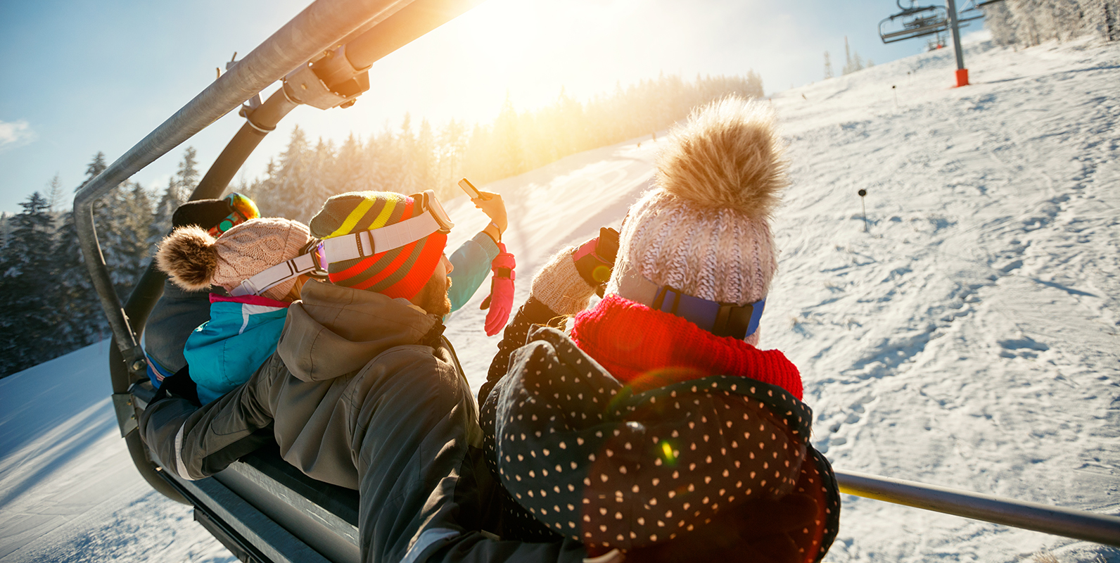 1-inside-Snowboard-or-alpine-skiing-1592-800.jpg